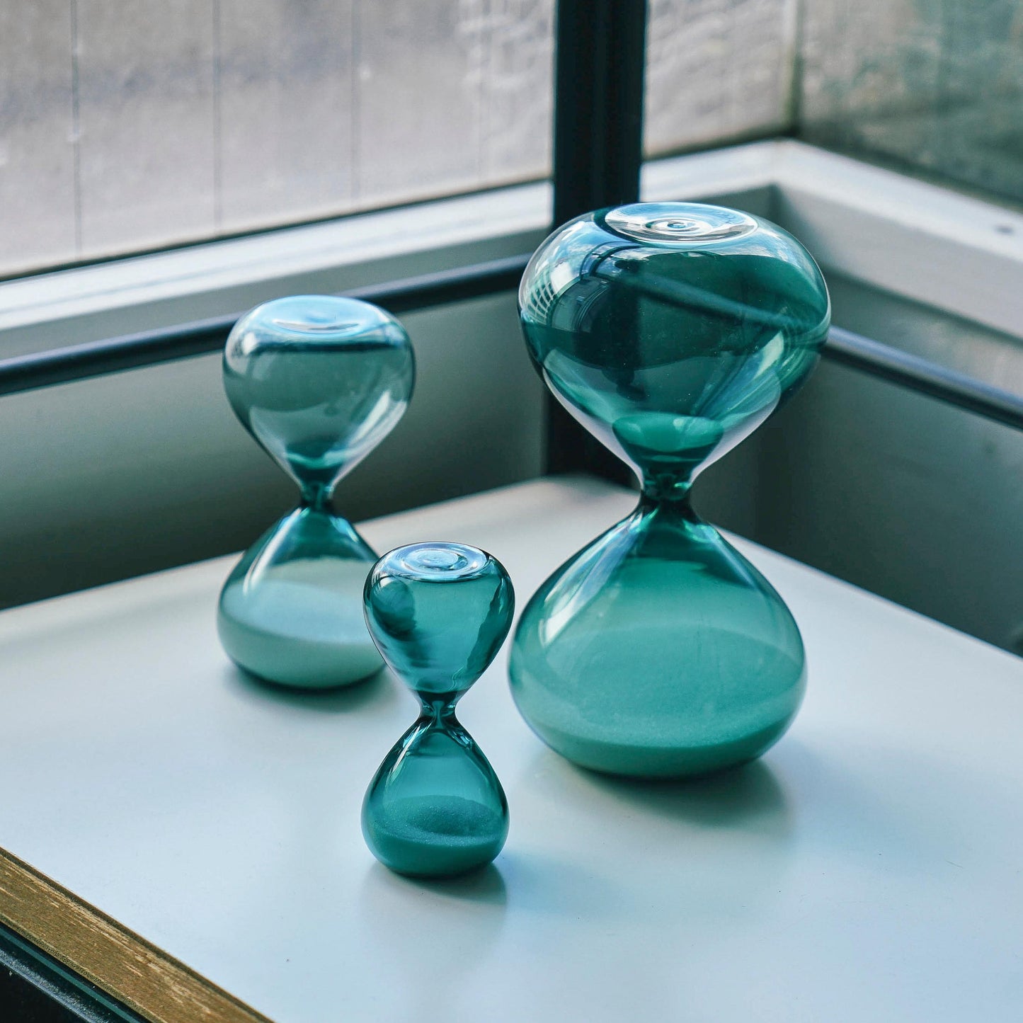 Hourglass S Turquoise Blue