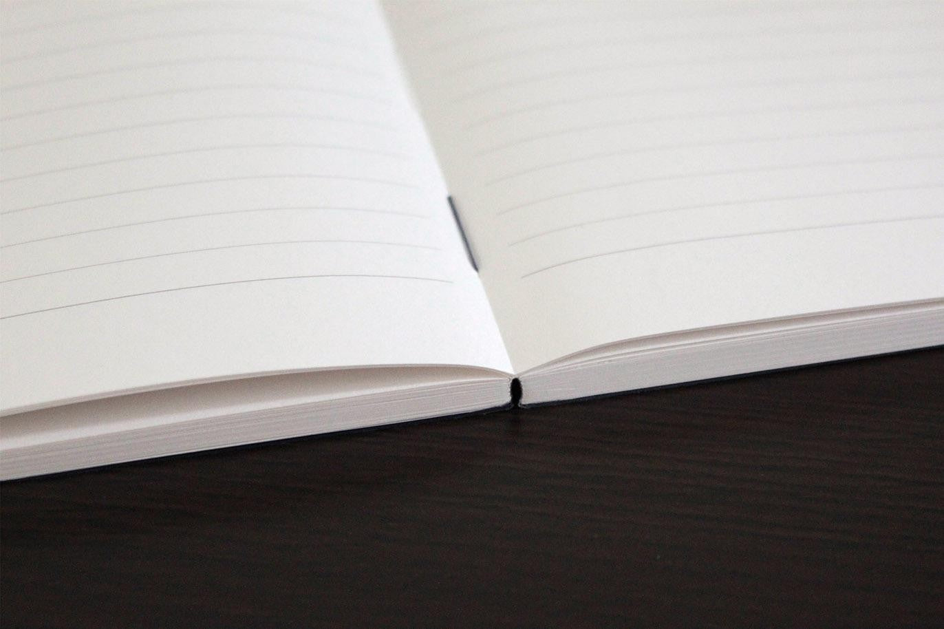 Premium CD Note Silky A4 Ruled