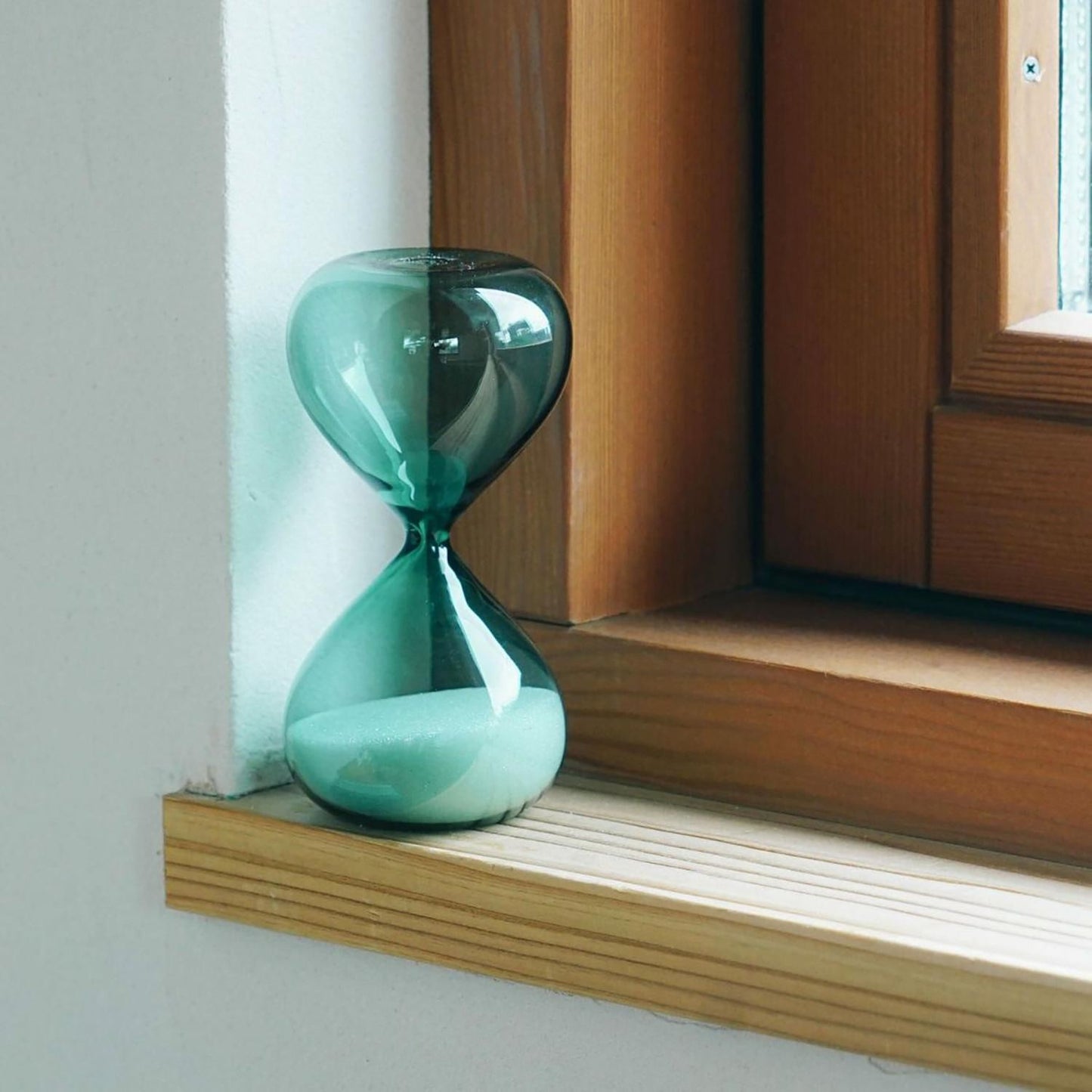 Hourglass M Turquoise Blue