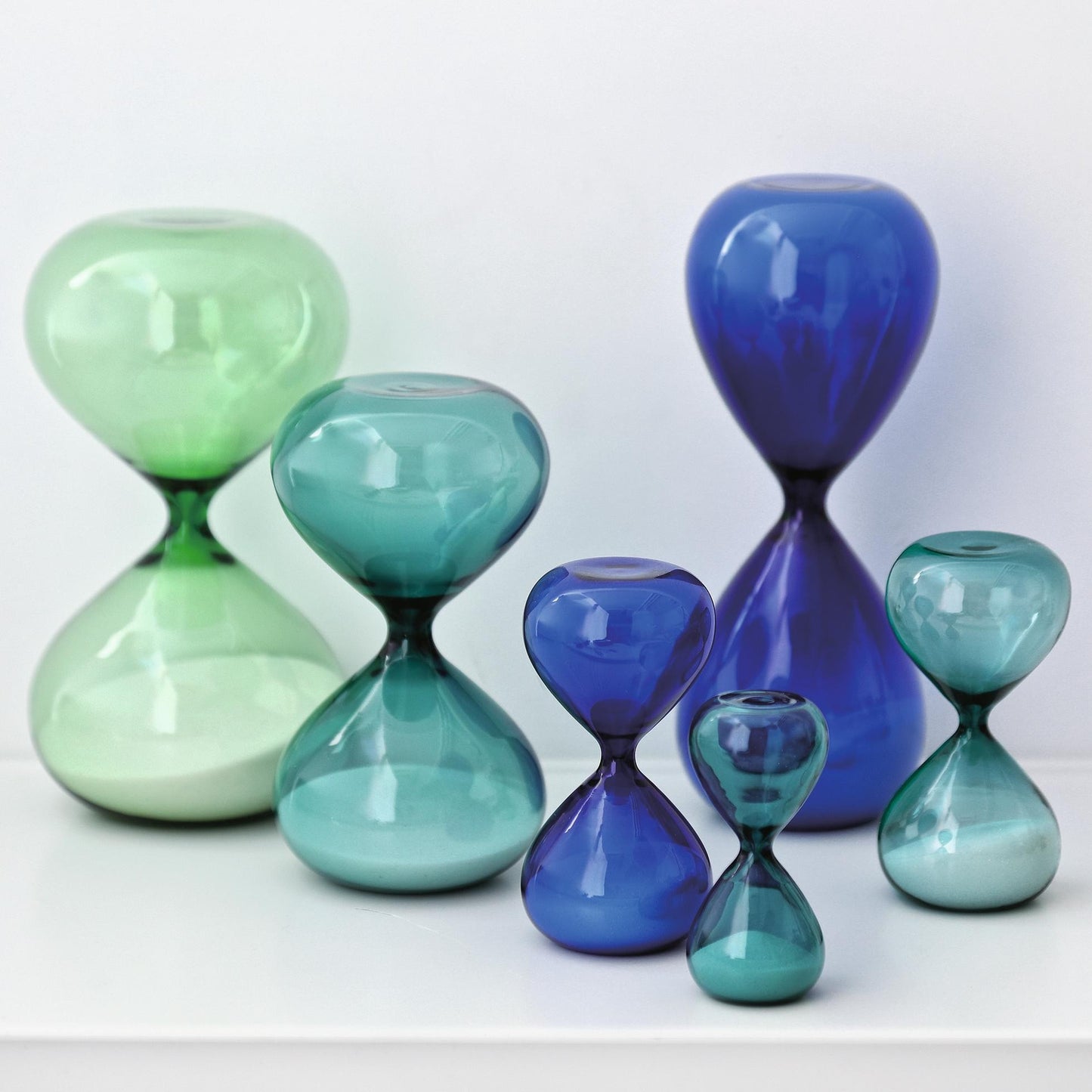 Hourglass M Turquoise Blue