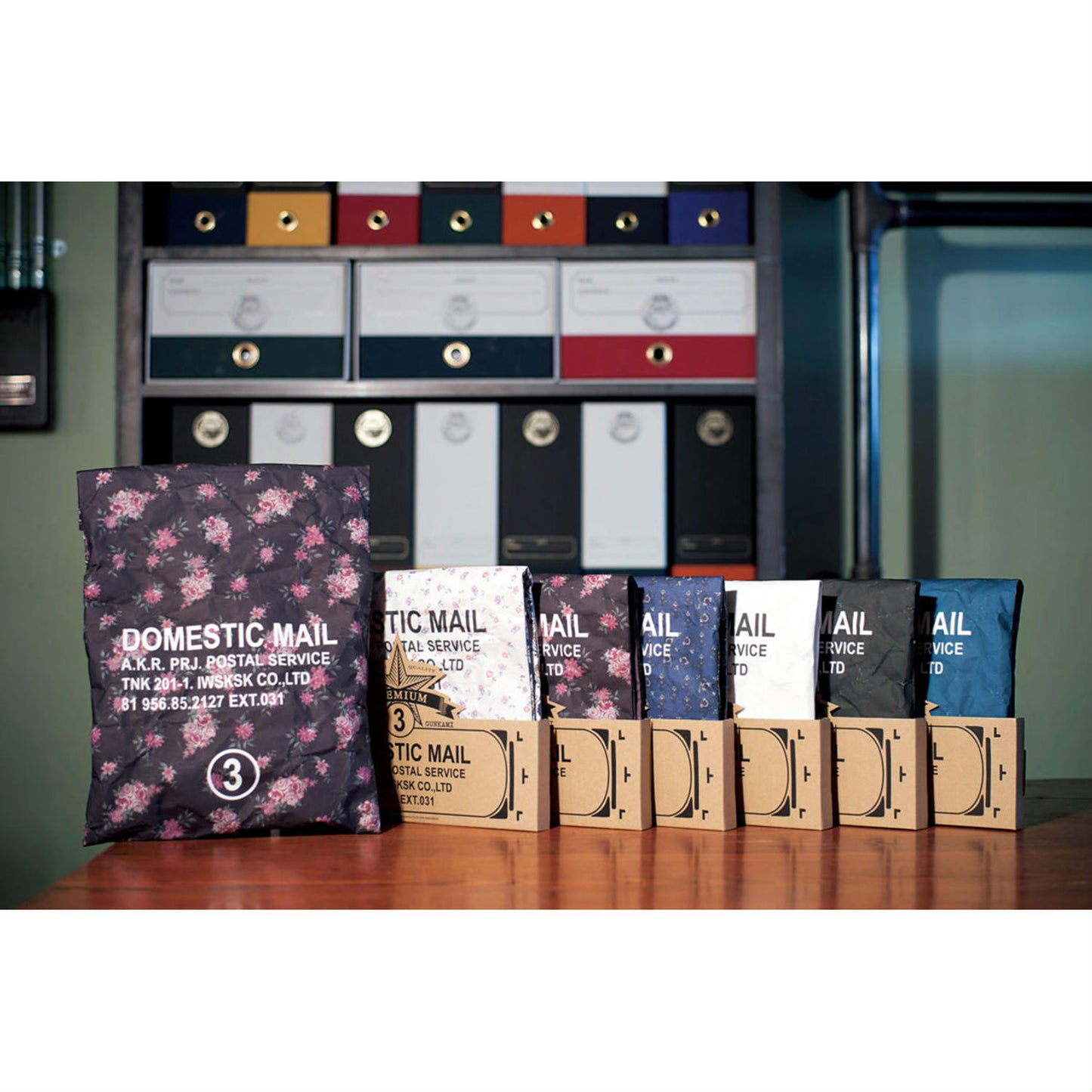 DOMESTIC MAIL 3 - FLORAL NAVY