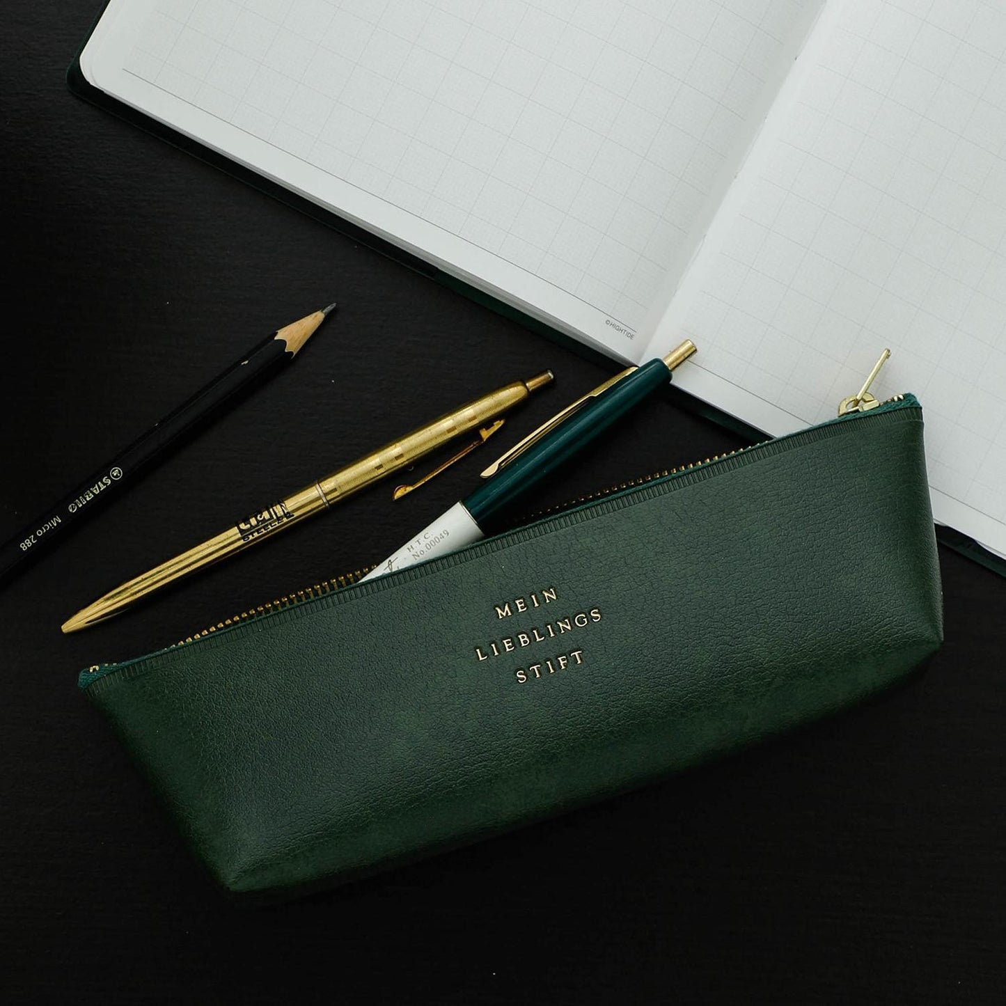 Fastener Pen Case Green
