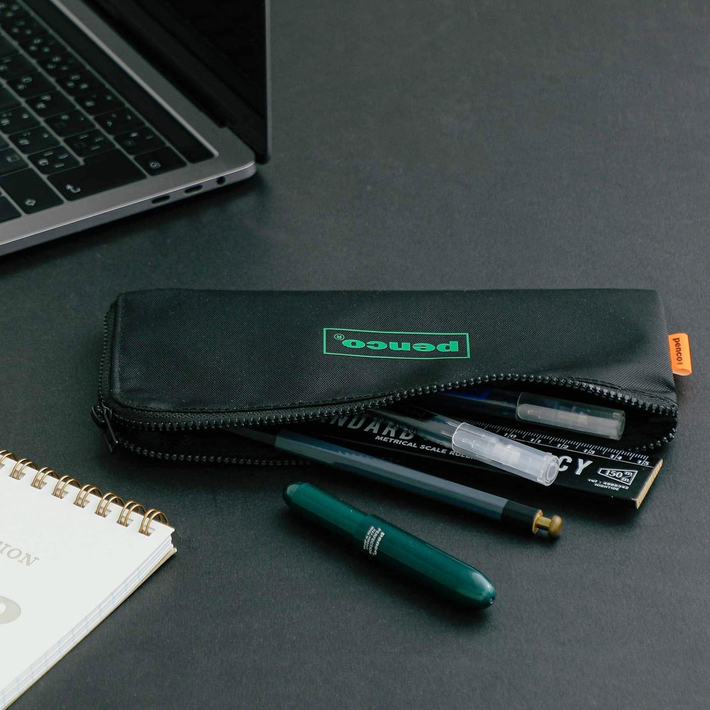 Flat Pen Case Black