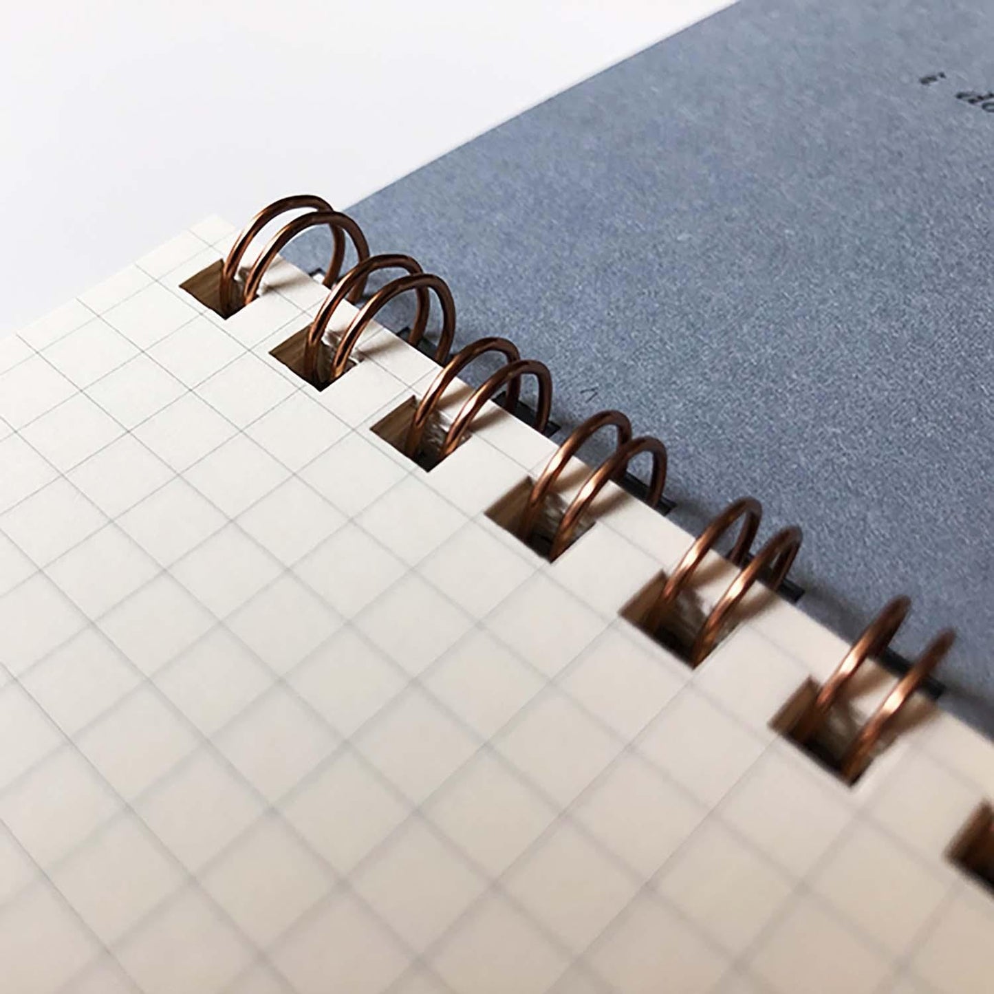 FIND POCKET NOTE White