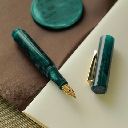 Marbled Fountain Pen Attaché Green