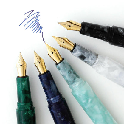 Marbled Fountain Pen Attaché Mint