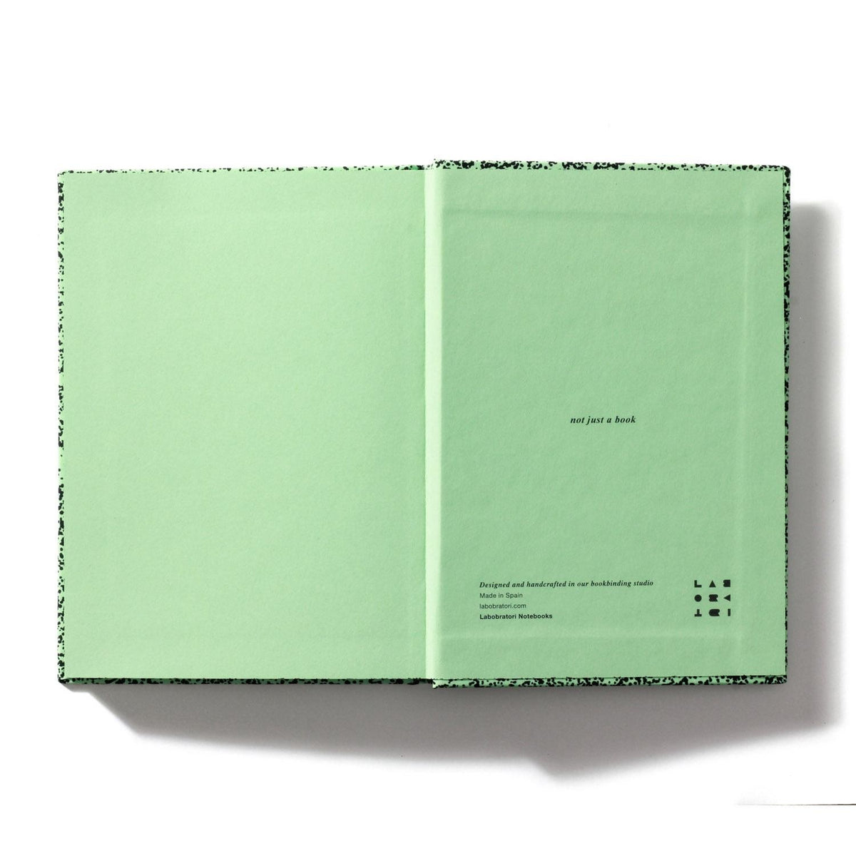 SPRAY SPLASH GREEN PALE Hard Cover 13x18
