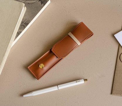 Classic - Reflect - 1 Pen Pouch (Caramel)