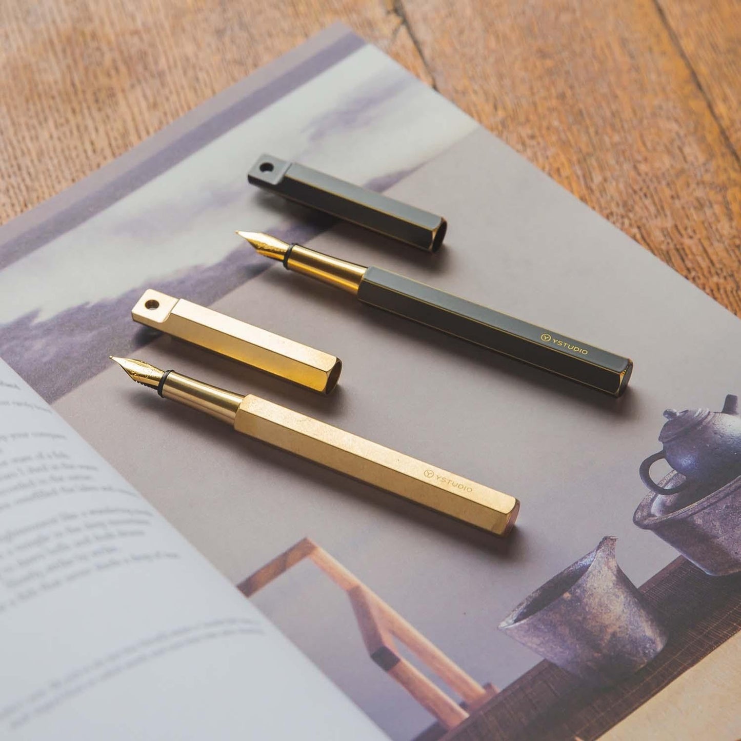 Classic Revolve - Portable Fountain Pen (Brass M)