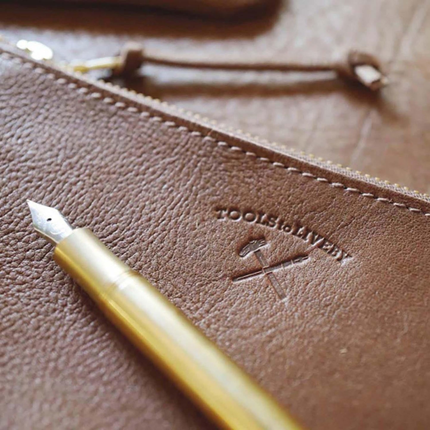 Pen case / M / Brown